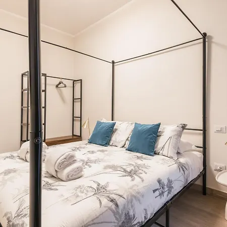 Apartman C3 Class Apartment, 2 Da Letto, 2 Bagni, Giardino Distante 15 Minuti A Piedi Da Fontana Di Trevi Róma