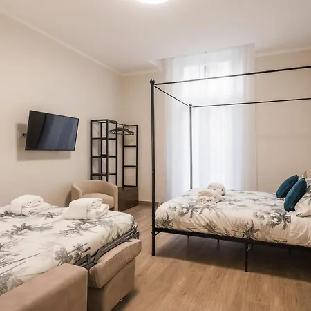C3 Class Apartment, 2 Da Letto, 2 Bagni, Giardino Distante 15 Minuti A Piedi Da Fontana Di Trevi Apartment *
