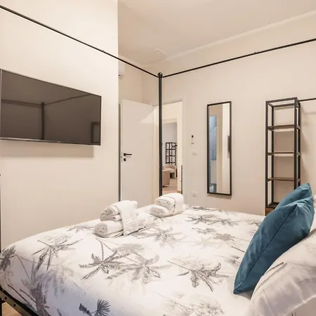 Apartman C3 Class Apartment, 2 Da Letto, 2 Bagni, Giardino Distante 15 Minuti A Piedi Da Fontana Di Trevi *