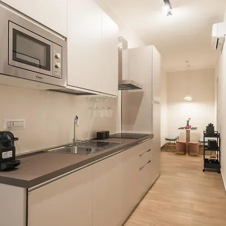 C3 Class Apartment, 2 Da Letto, 2 Bagni, Giardino Distante 15 Minuti A Piedi Da Fontana Di Trevi
