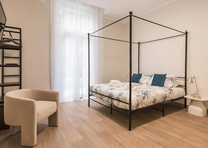C3 Class Apartment, 2 Da Letto, 2 Bagni, Giardino Distante 15 Minuti A Piedi Da Fontana Di Trevi Апартаменты